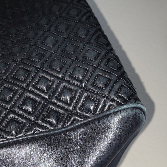 ๐HP๐Tory Burch Genuine Quilted Leather Fleming Tote๐ - Picture 15 of 17